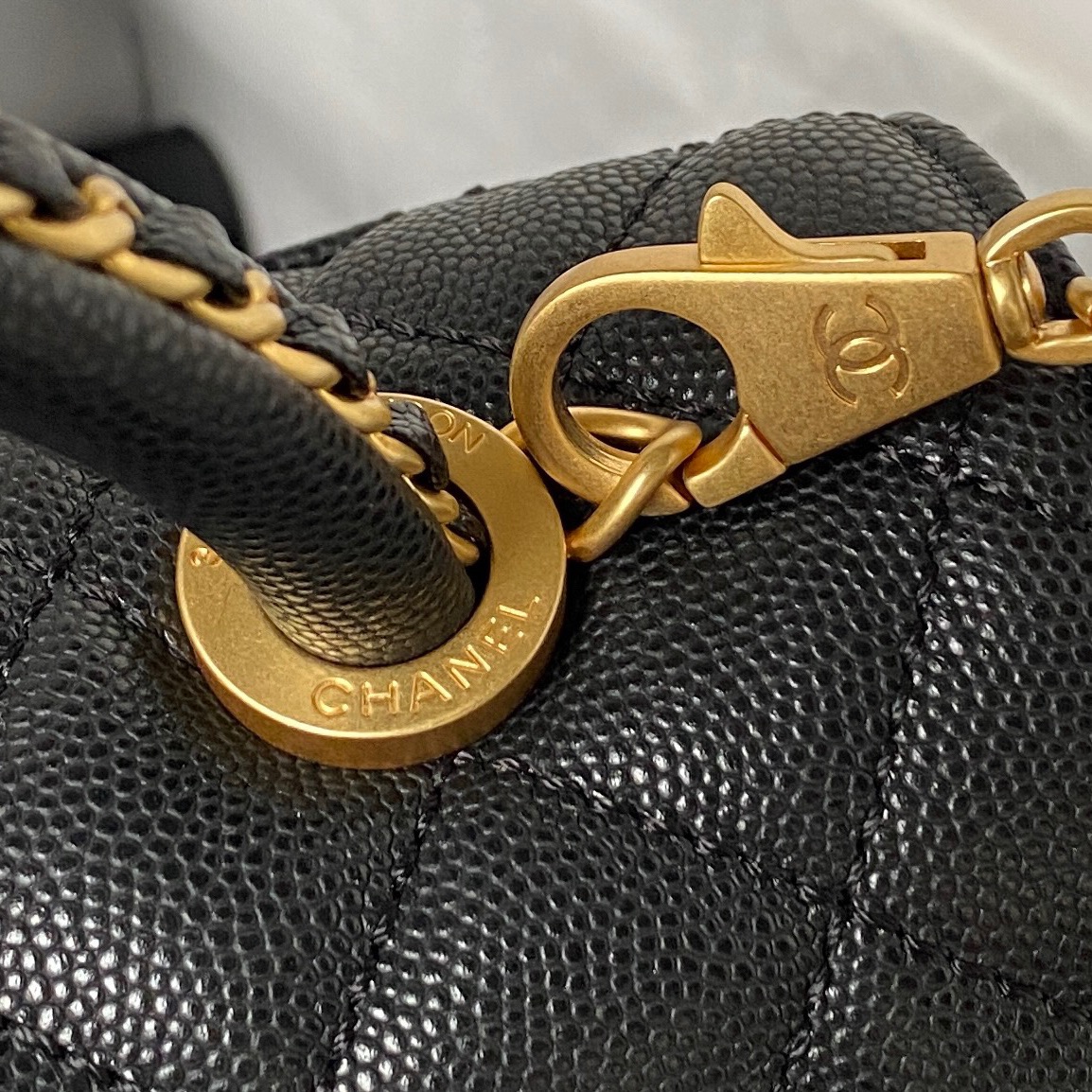 Chanel Gold 92991