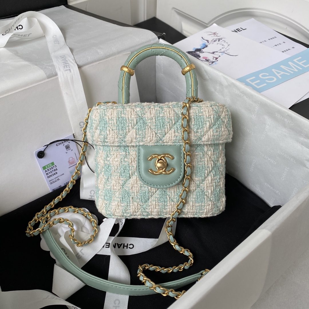 Chanel Gold 12.5×15×8cm