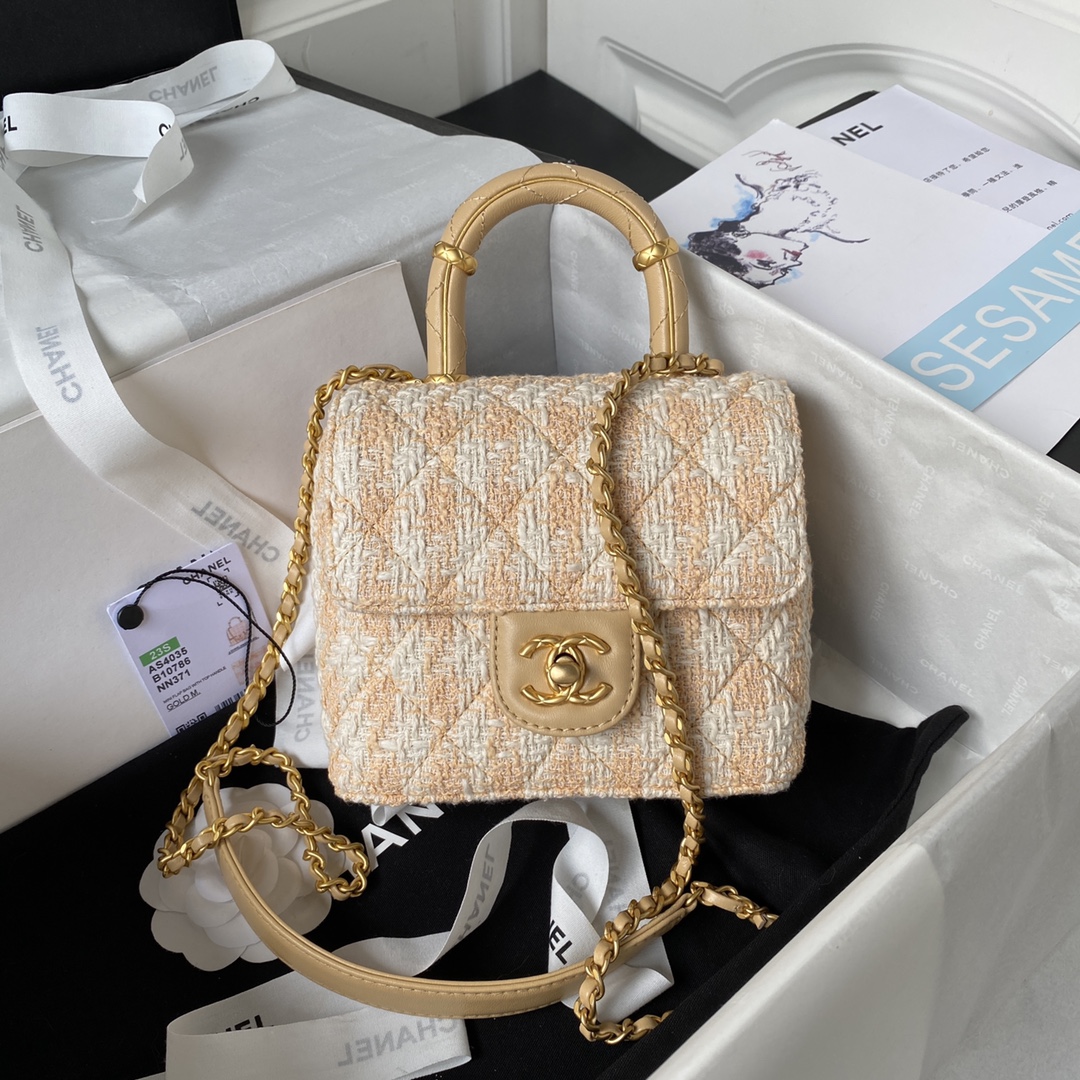 Chanel Gold 15×15.5×7.5cm
