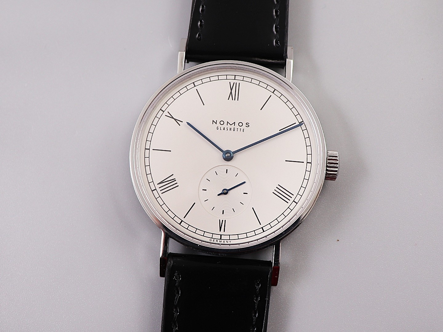 Nomos Blue 5001 38.3mm