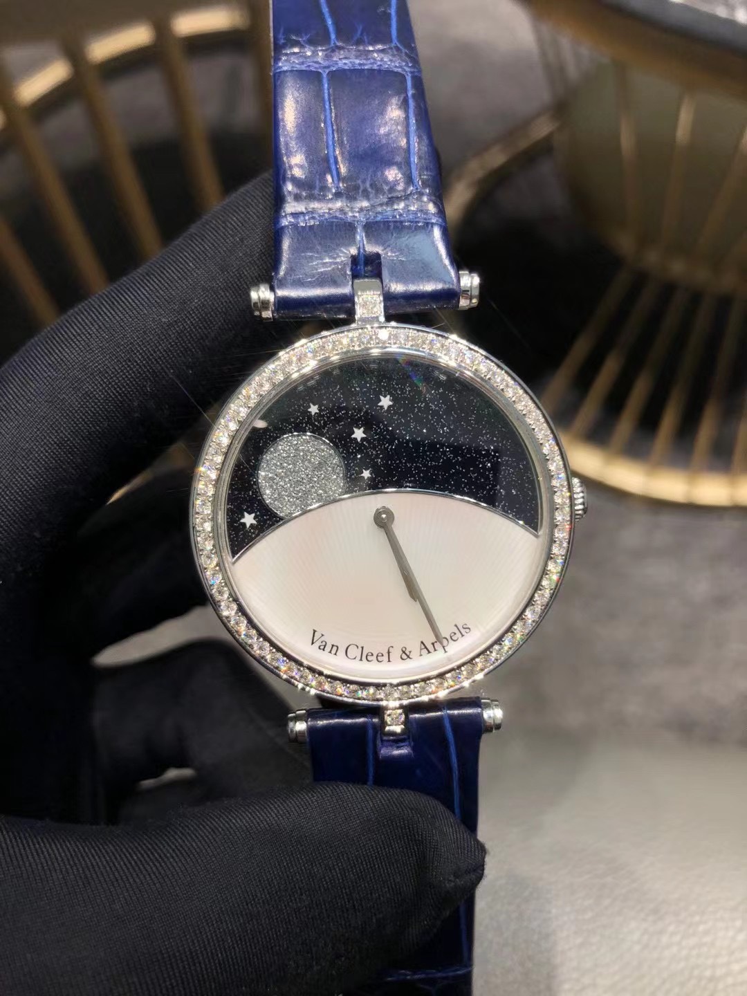Van Cleef & Arpels Diamond 38mm