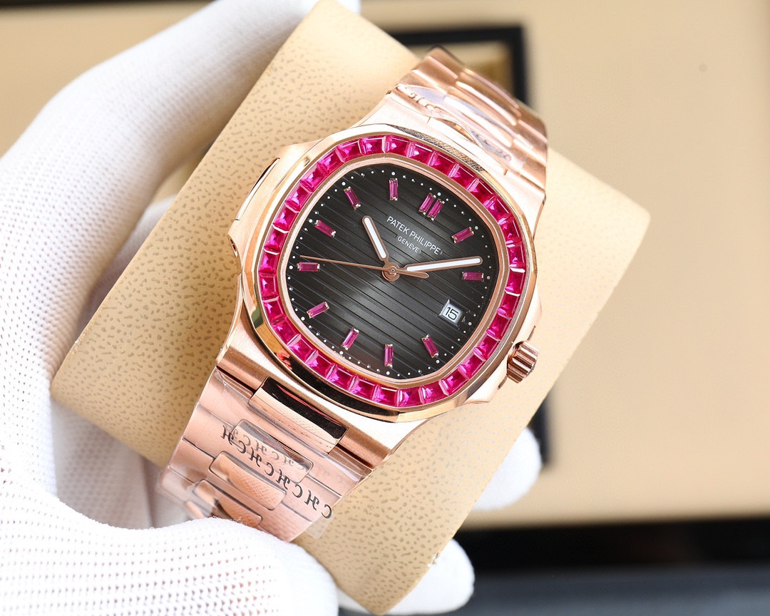 Tiffany & Co. Diamond 5711