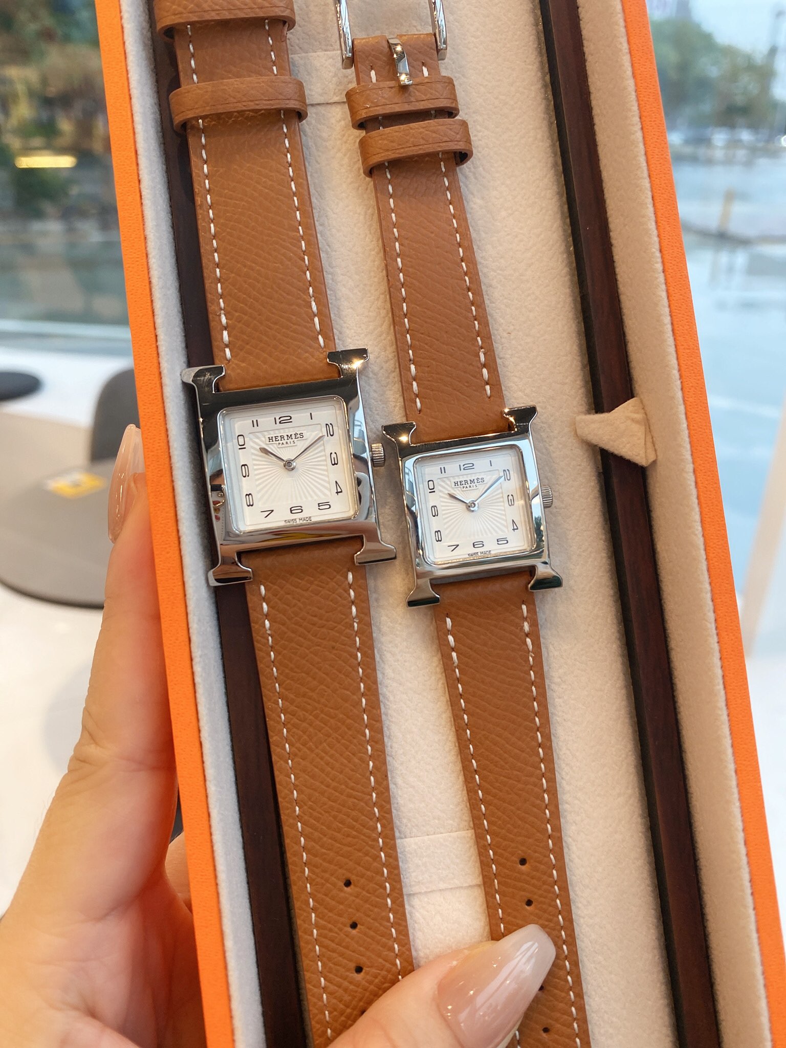 Hermes White 2022 21mm