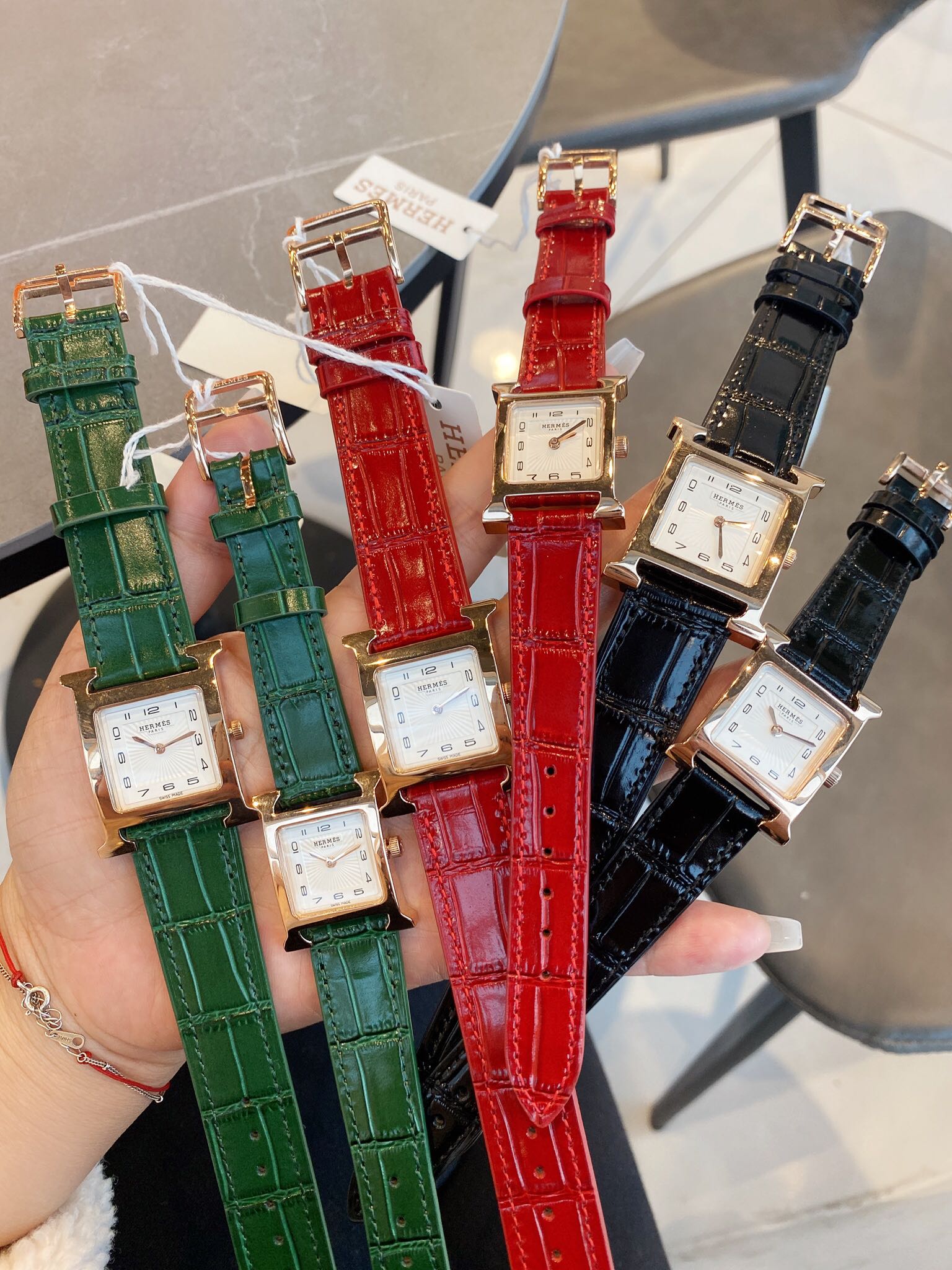 Hermes White 2022 21mm