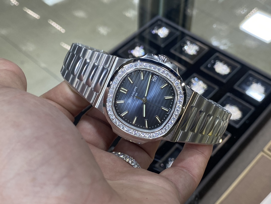 Patek Philippe Nautilus Blue 5711 40mm