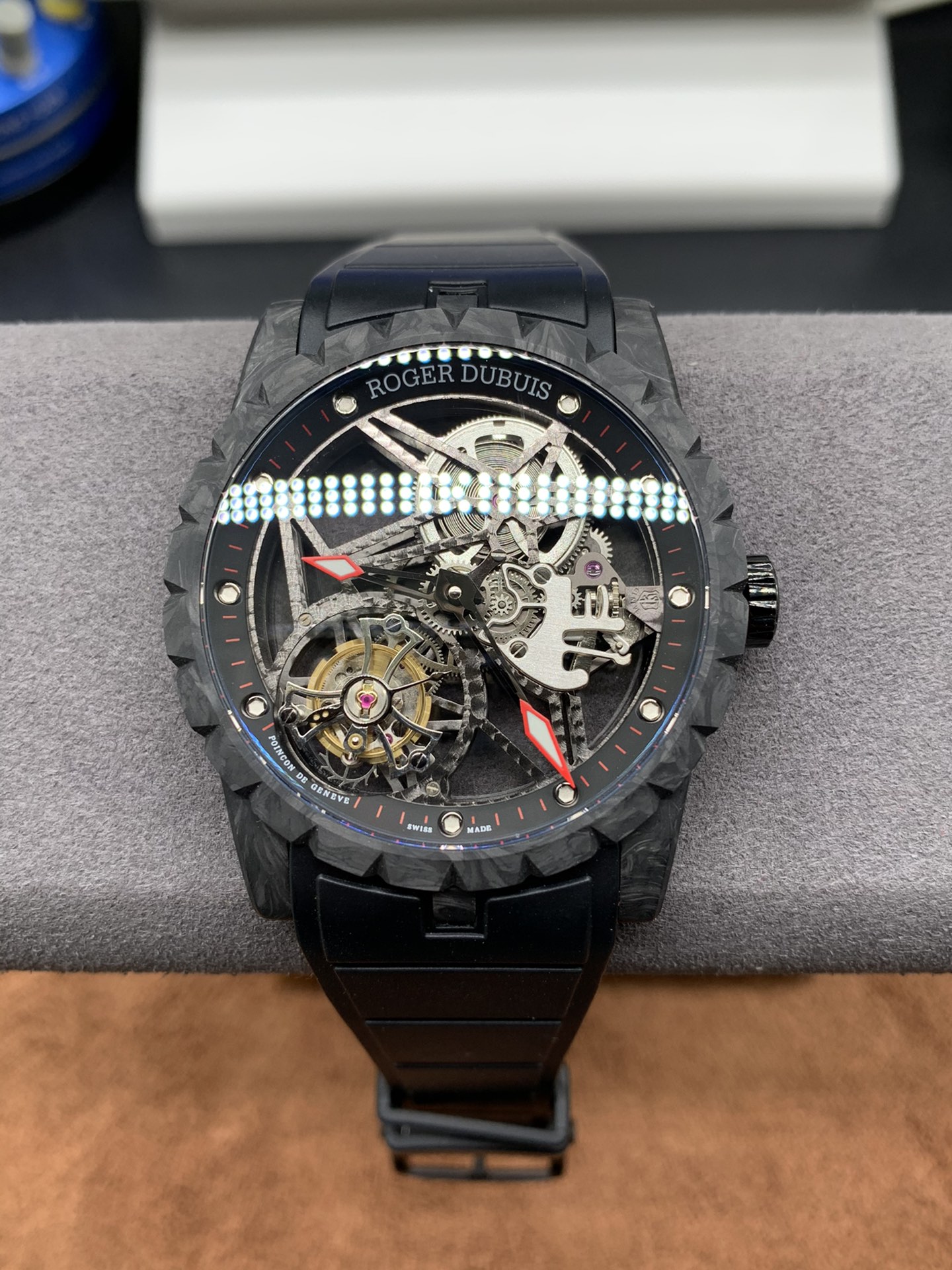 Roger Dubuis Watch 0256