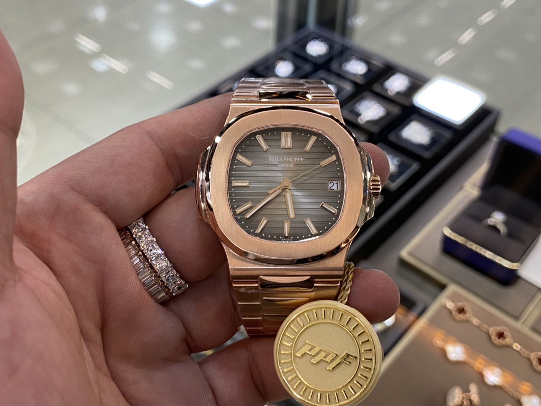 Patek Philippe Nautilus Diamond