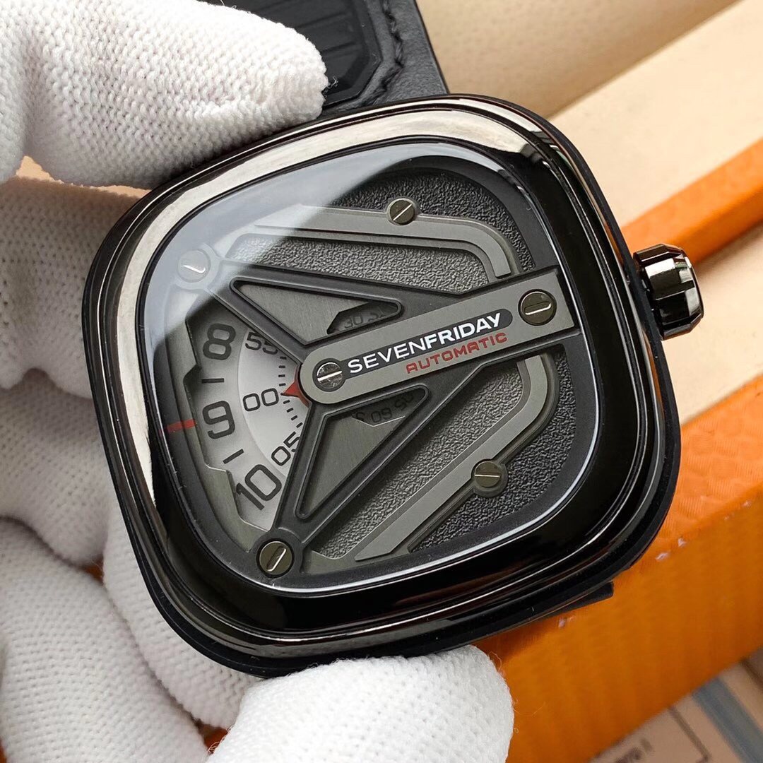 SevenFriday 47mm Watch 6620