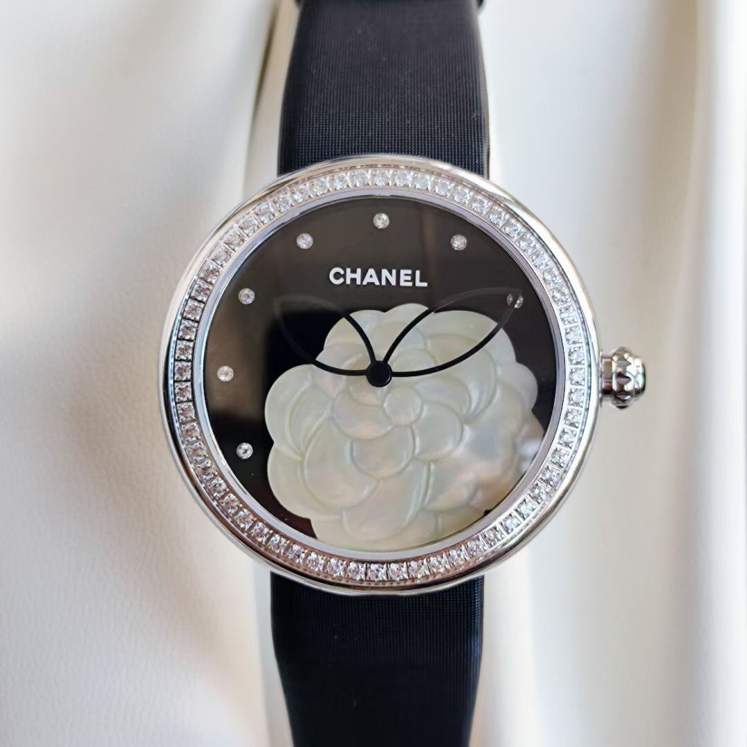 Chanel Black 37.5mm
