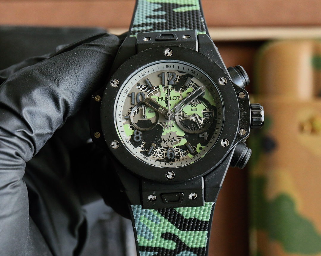 Hublot 48mm Watch 1981