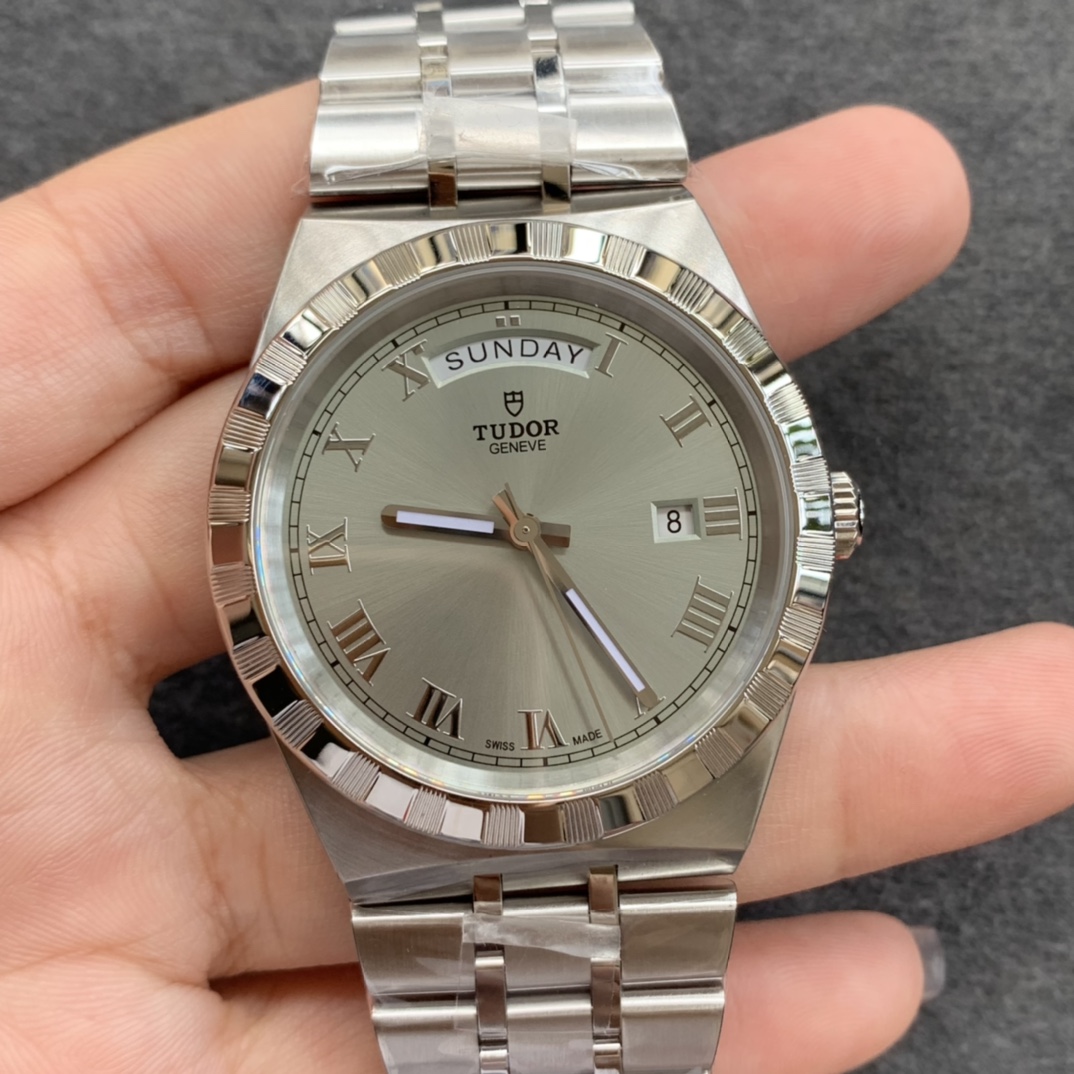 Tudor Blue 2834 41mm V7