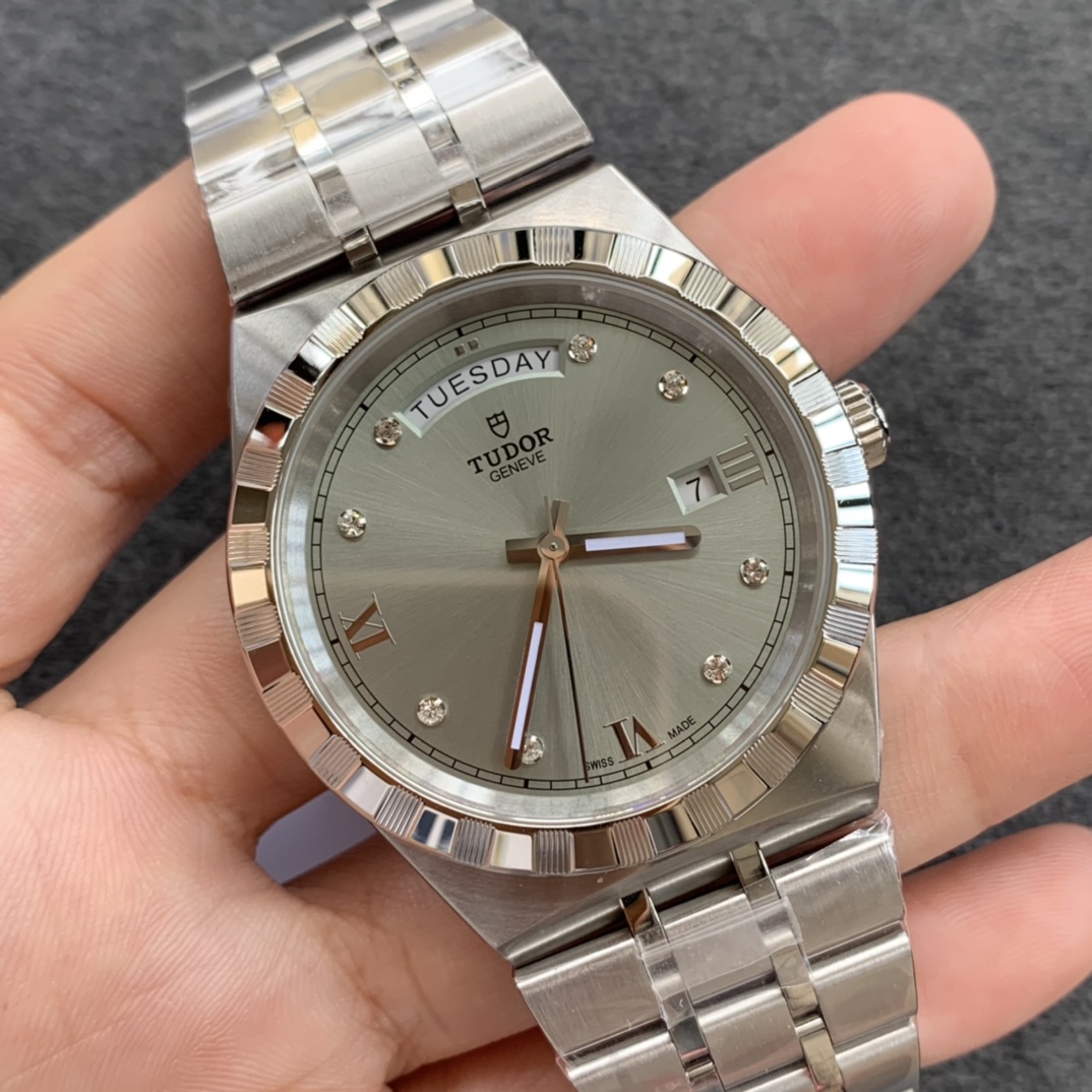 Tudor Blue 2834 41mm V7