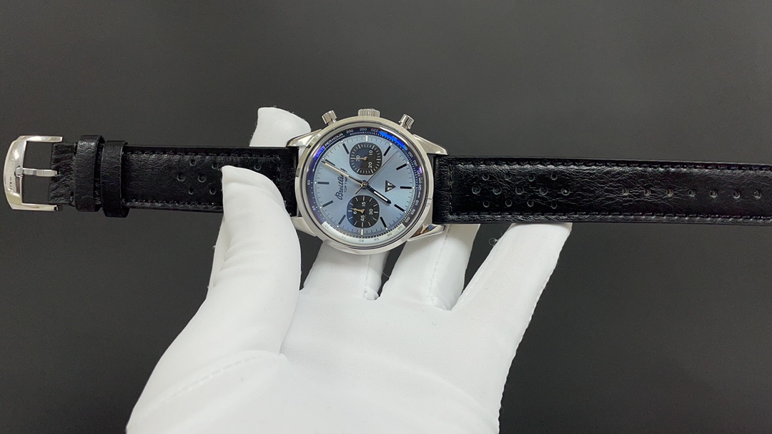 Breitling Blue 7750