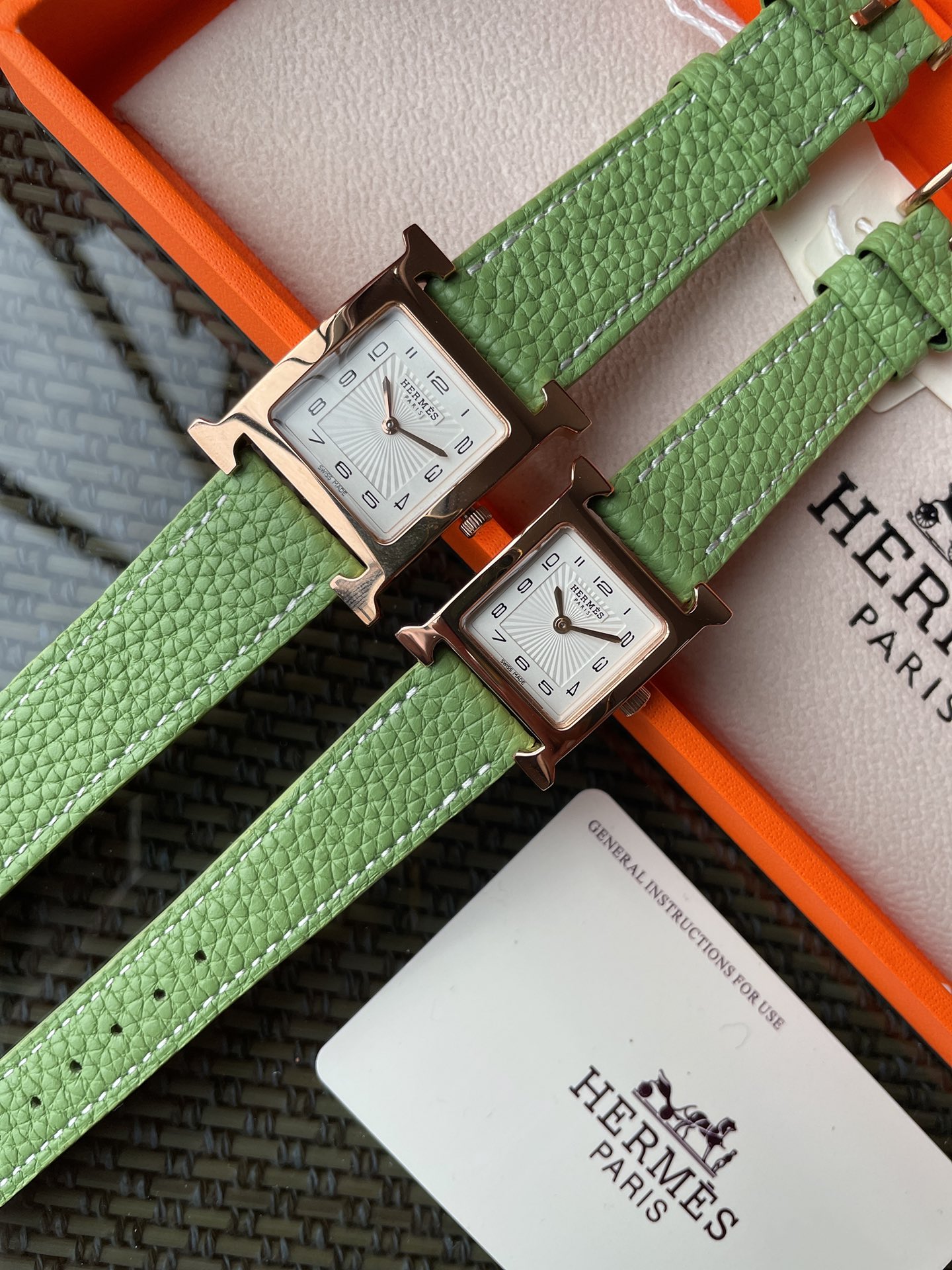 Hermes White 2022 21mm