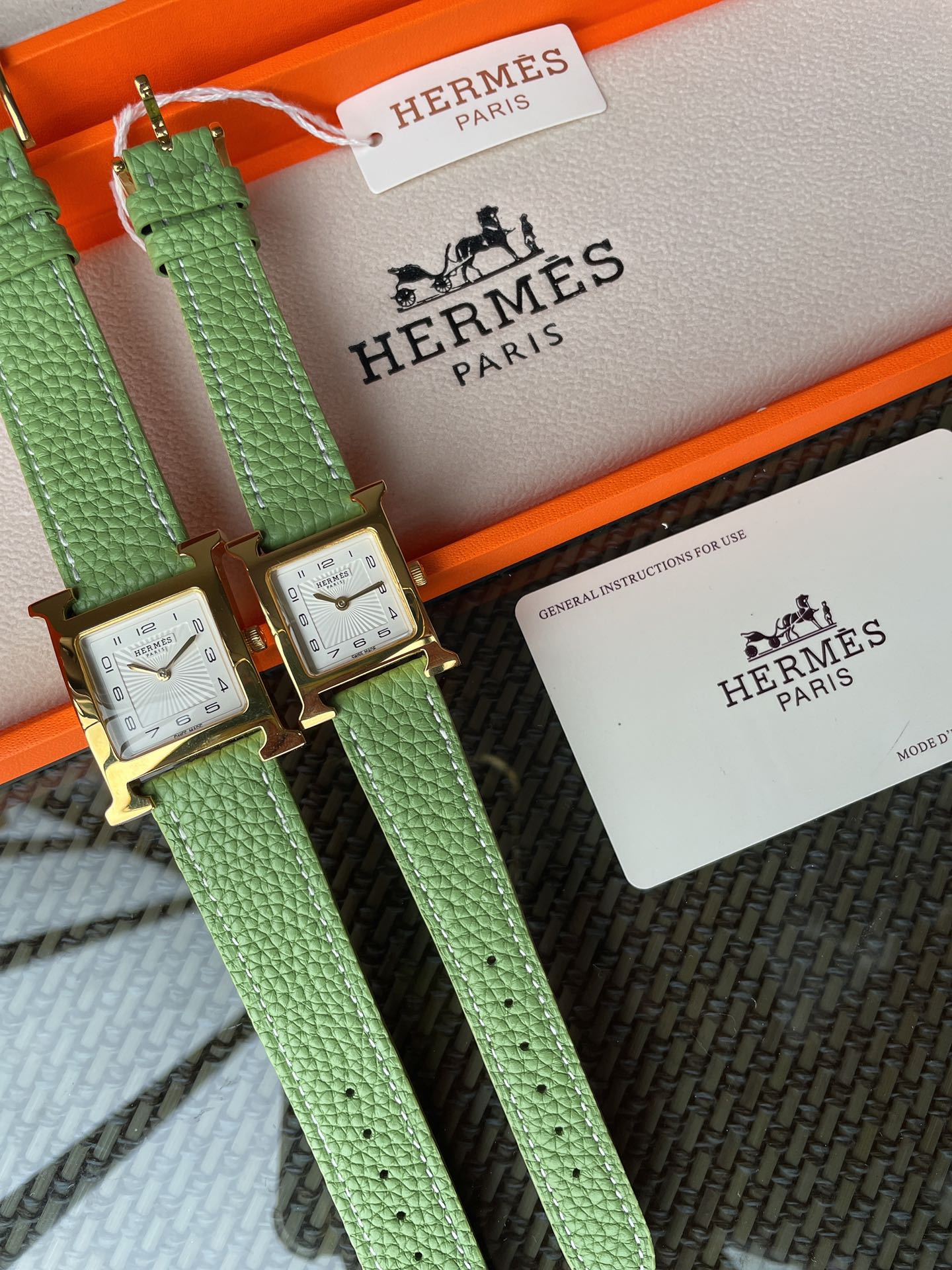 Hermes White 2022 21mm