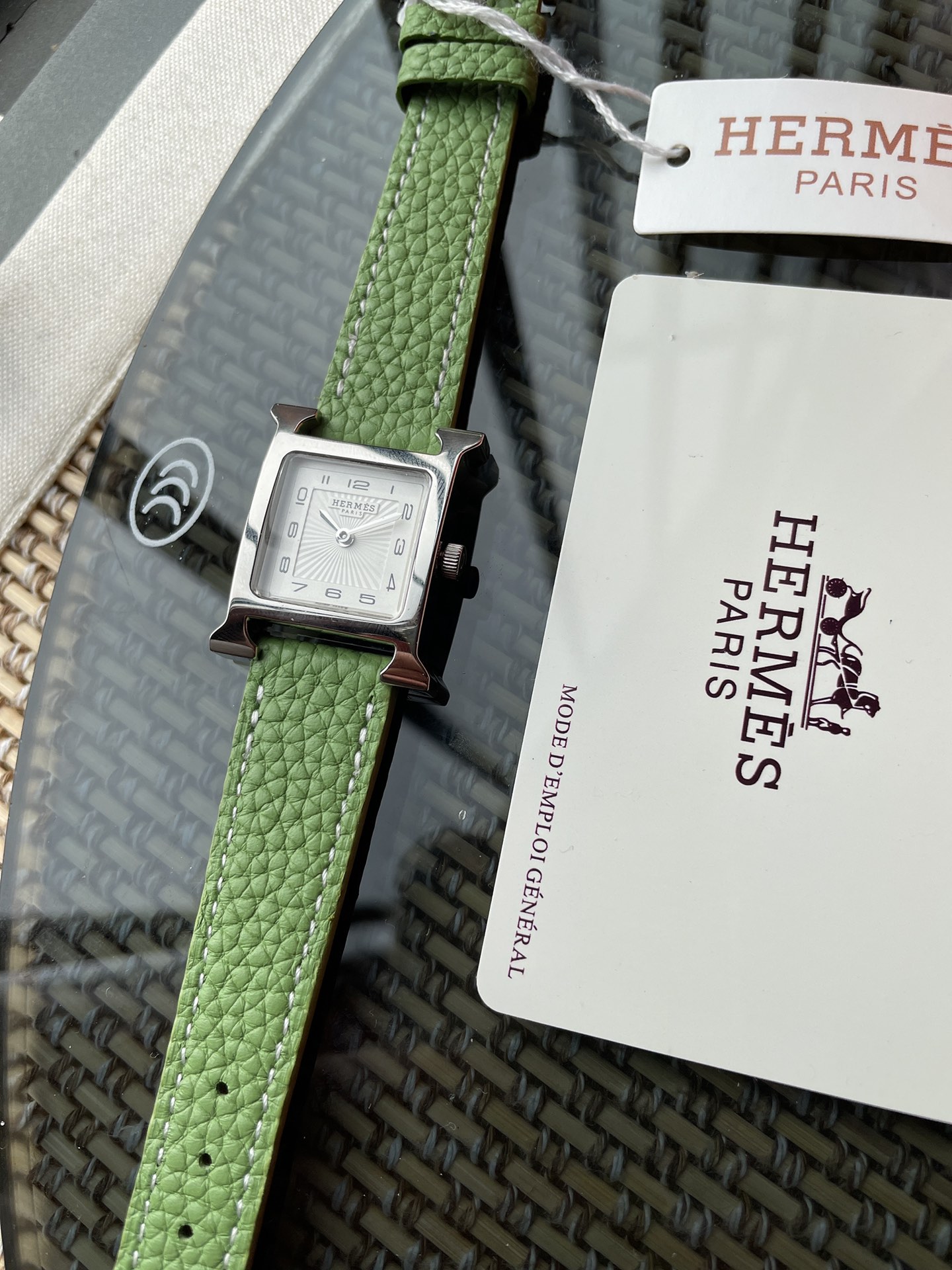 Hermes White 2022 21mm
