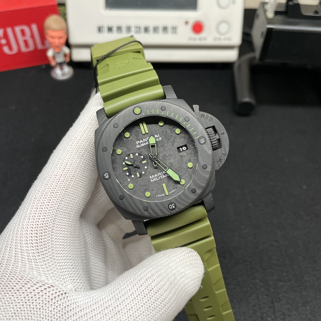Panerai Green 9010 47mm VS