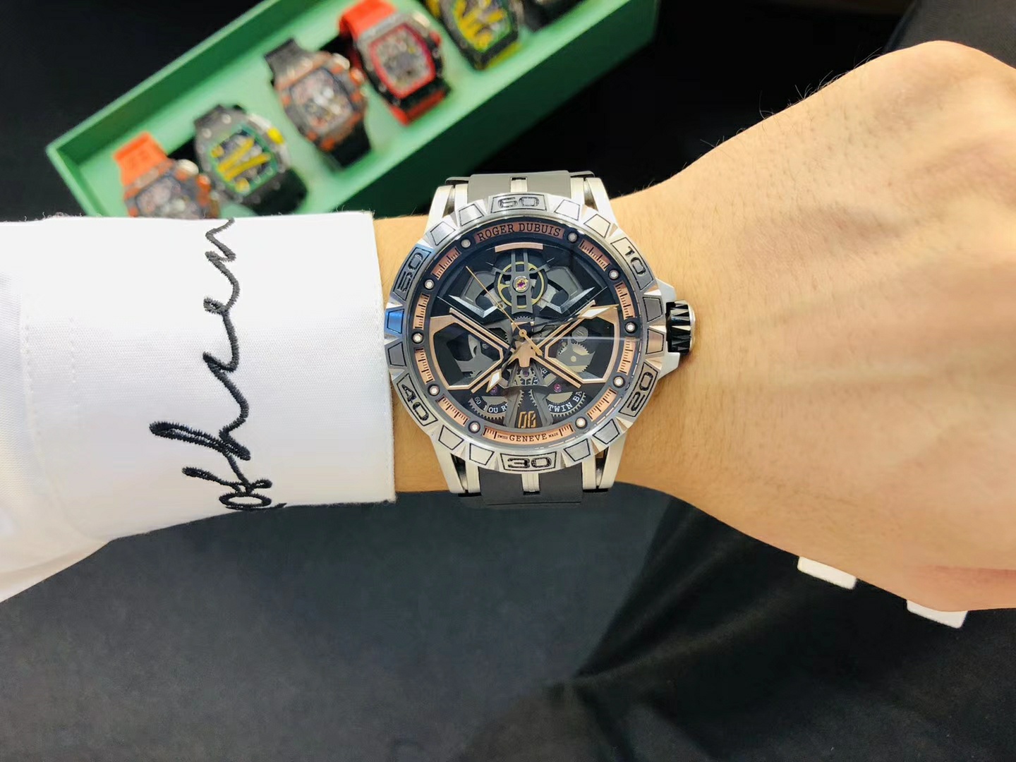 Roger Dubuis 47mm Watch 1678