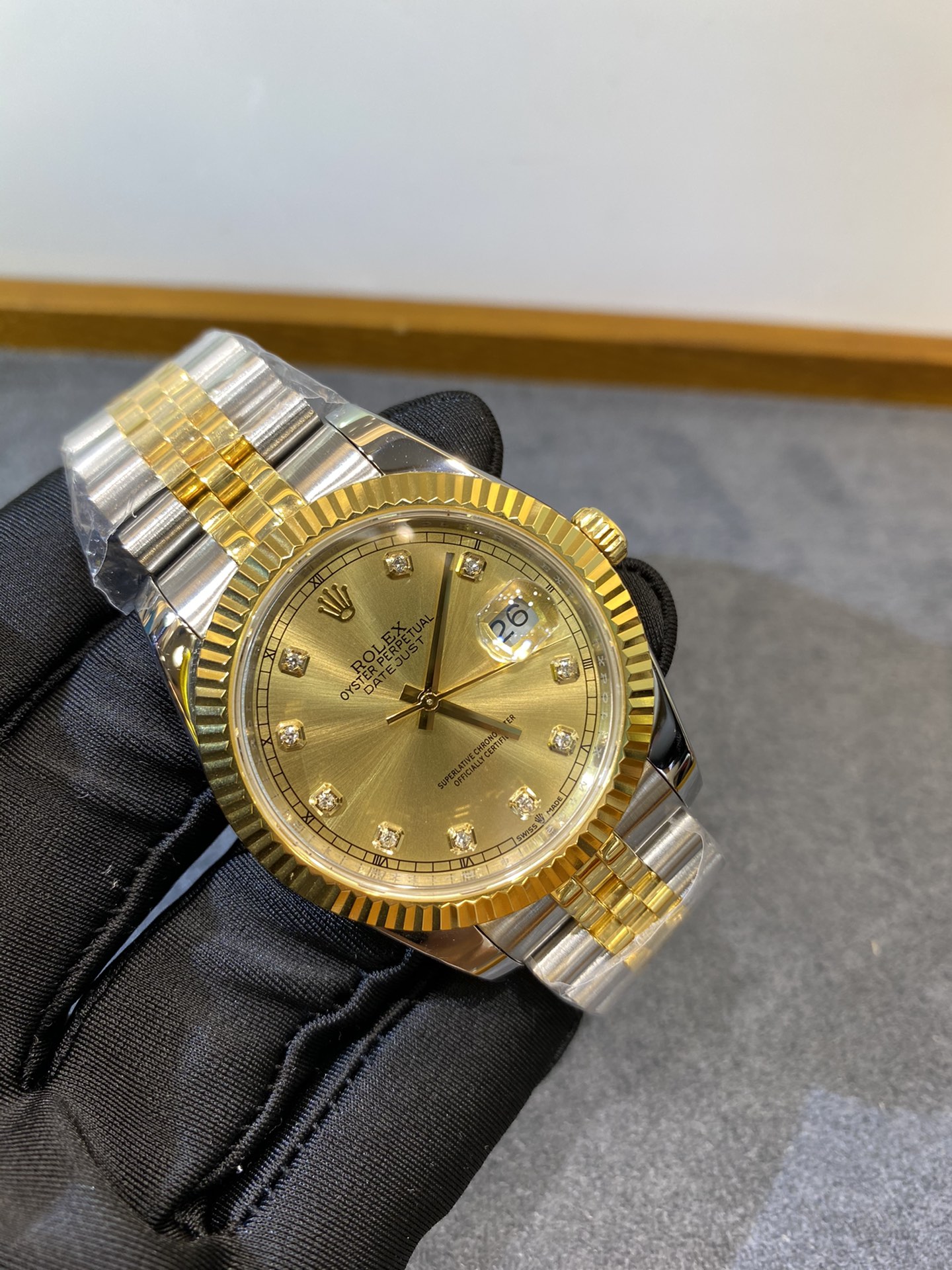 Rolex Datejust Yellow Gold