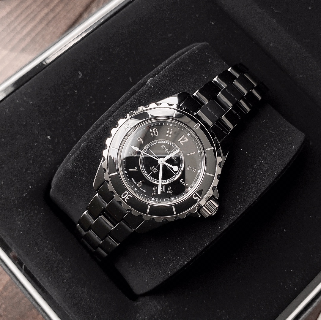 Chanel Blue 33mm