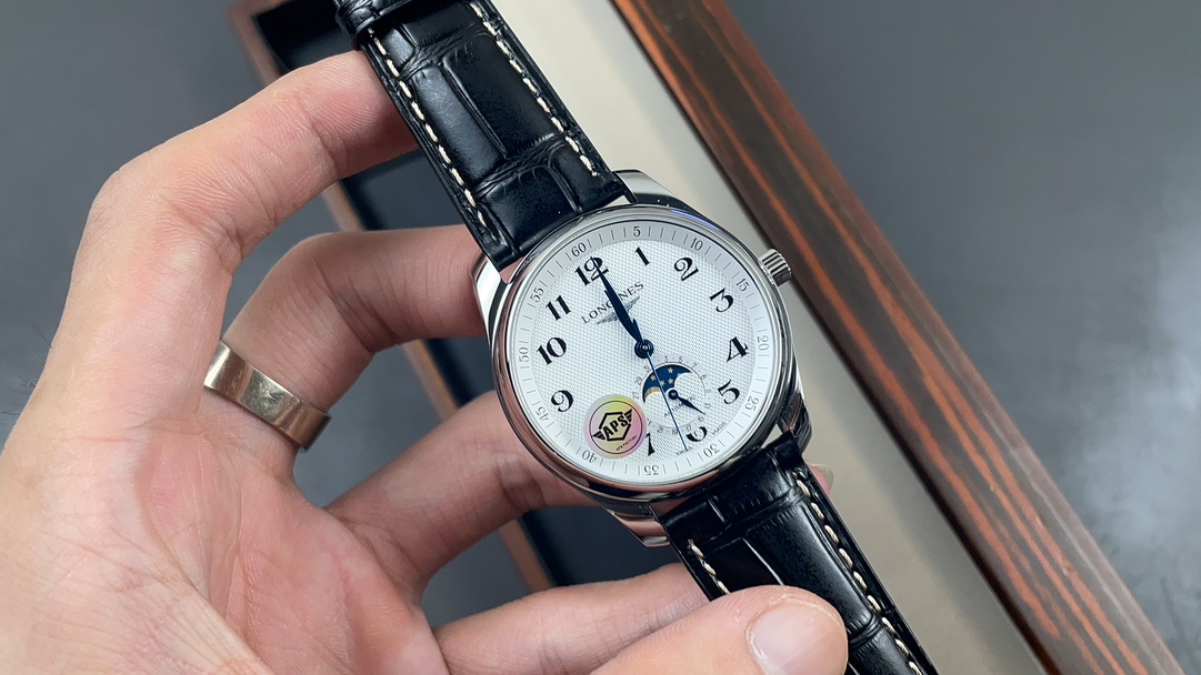 Longines Black Watch 8253