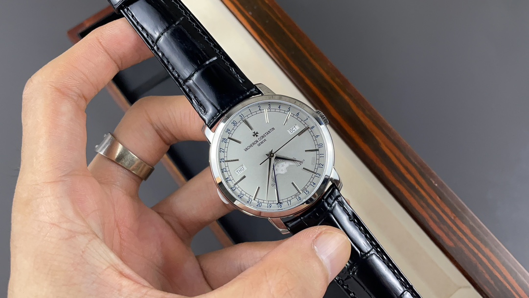 Vacheron Constantin Watch 4710