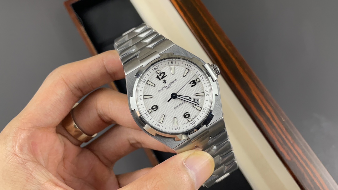 Vacheron Constantin Overseas Watch 4711