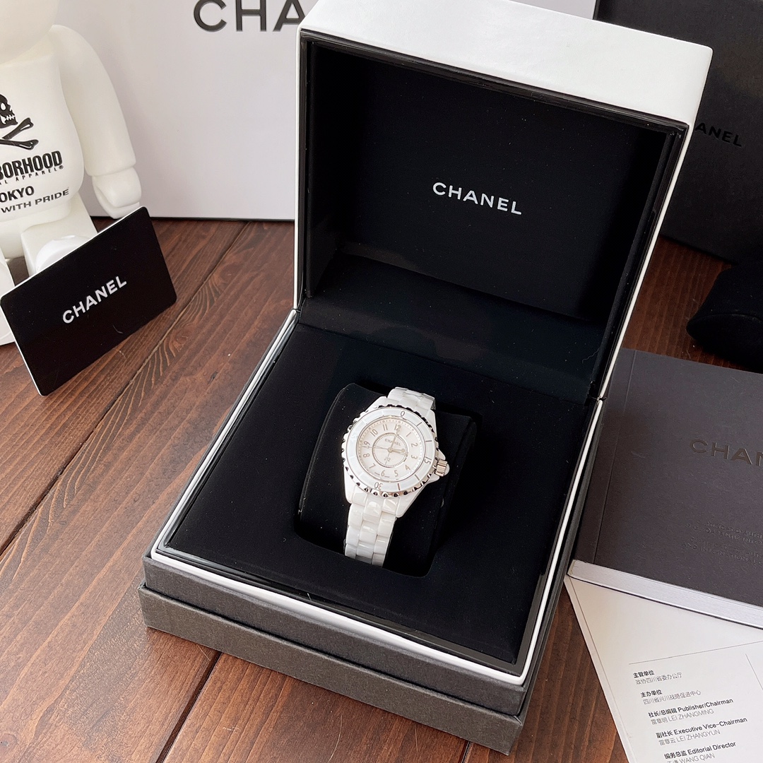 Chanel Blue 33mm