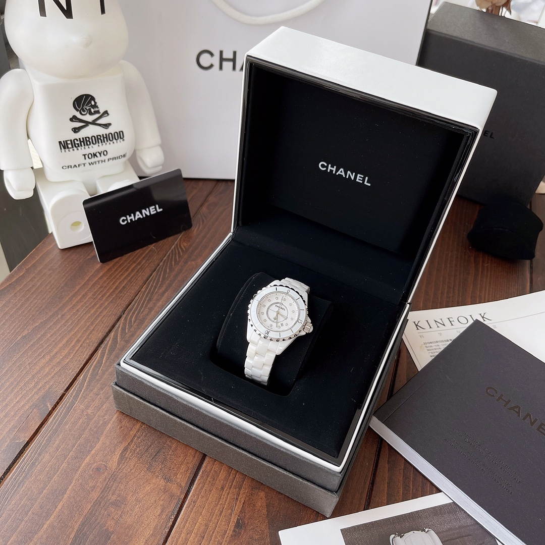 Chanel Blue 33mm