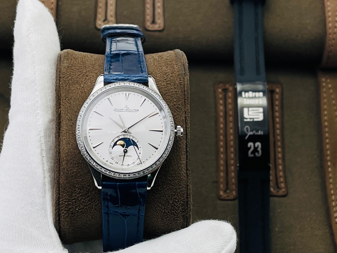 Jaeger-LeCoultre Blue 9015 34mm