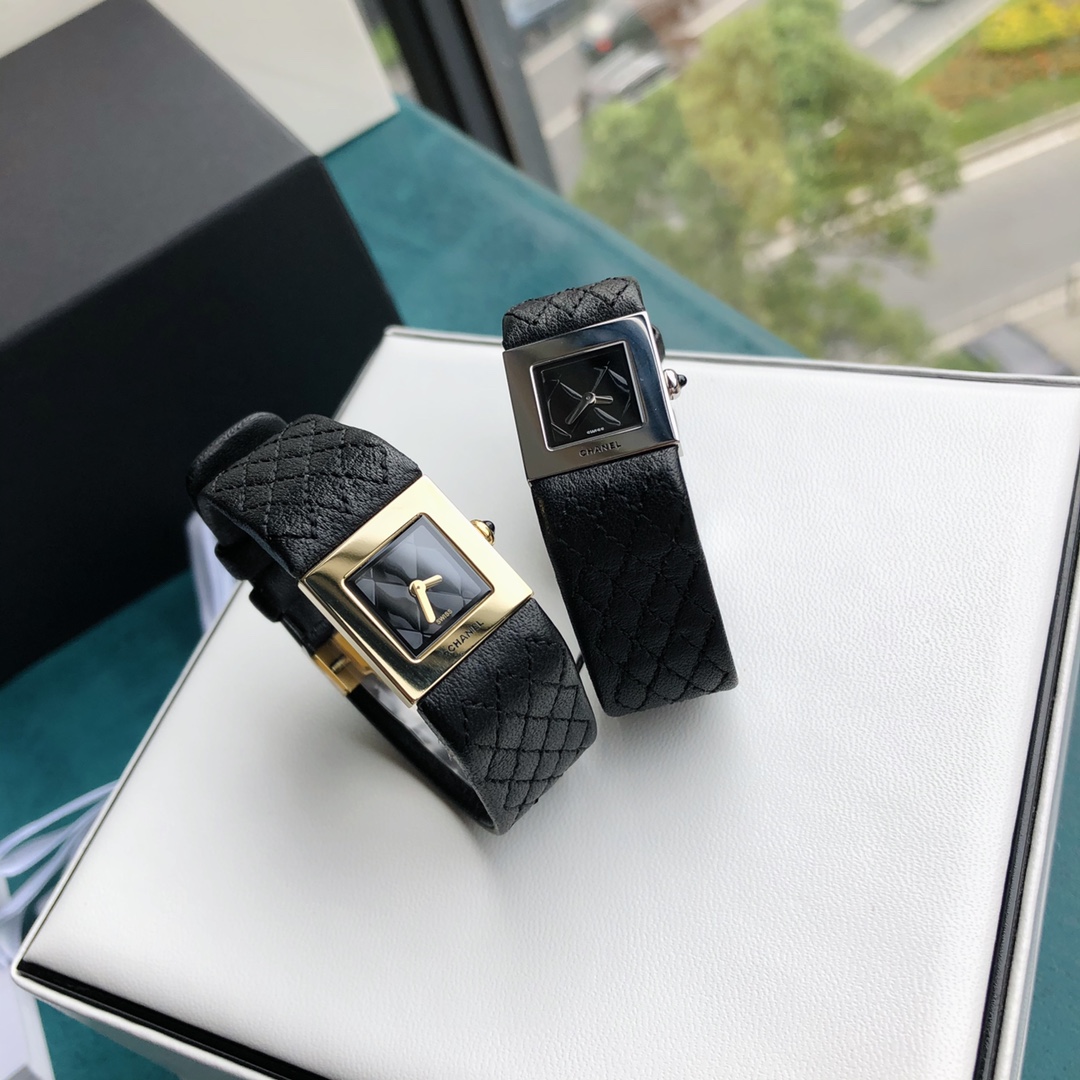 Chanel Blue 24mm