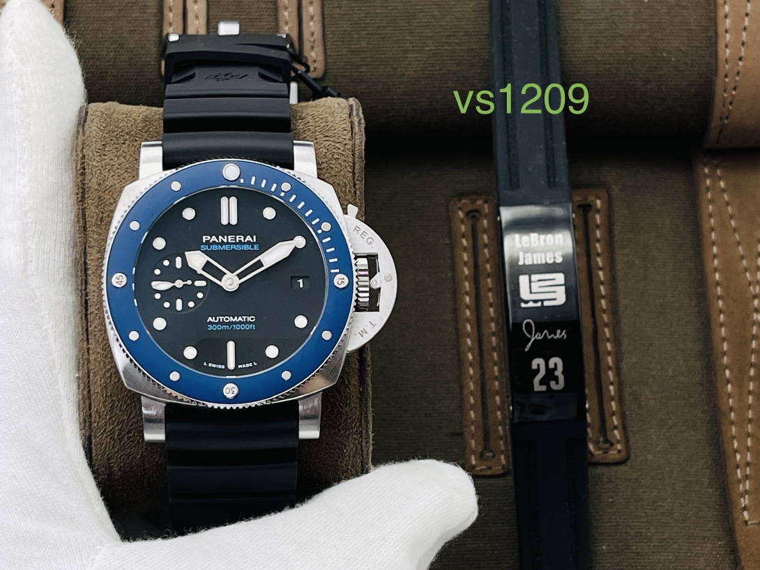 Panerai Blue VS