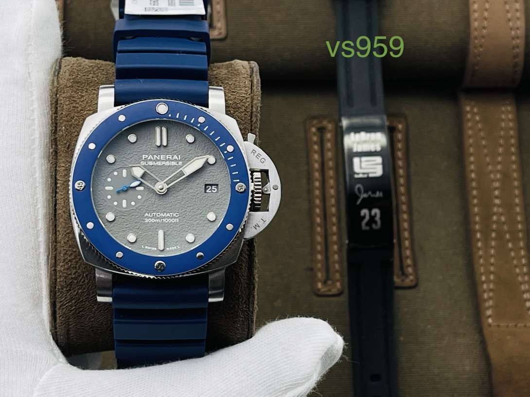 Panerai Blue VS