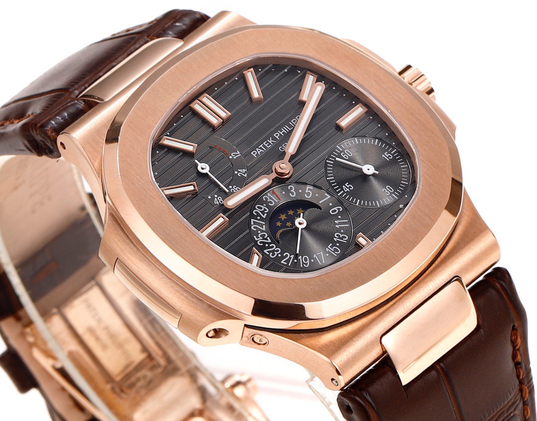 Patek Philippe Nautilus 5712GR