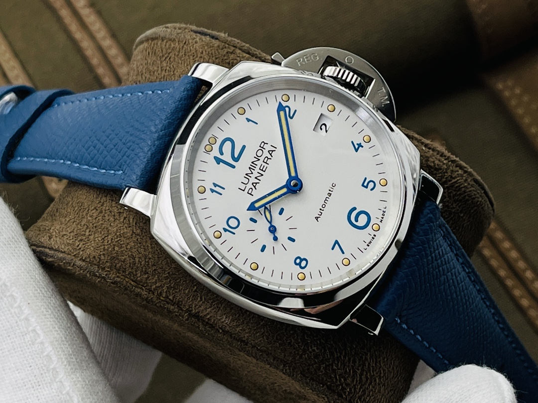 Panerai Blue VS