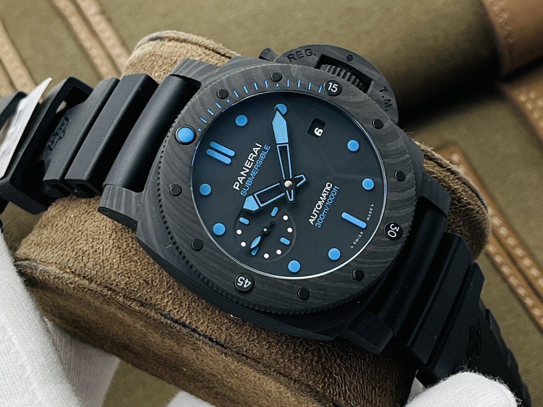 Panerai 42mm VS