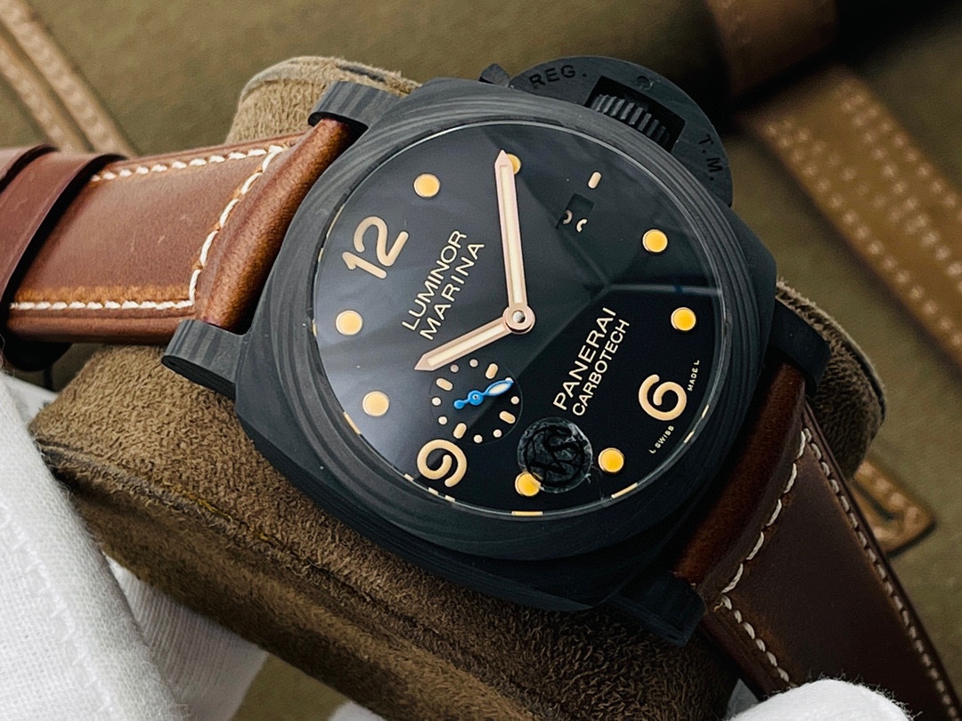 Panerai Blue VS