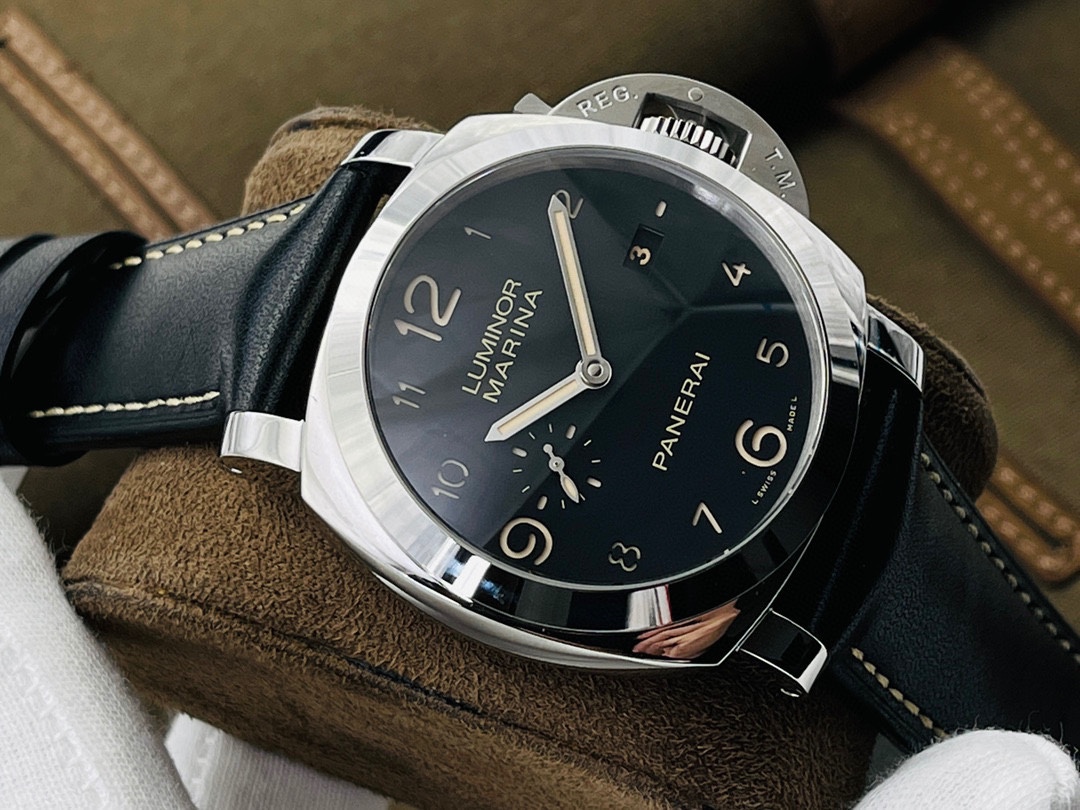 Panerai VS Watch 7983