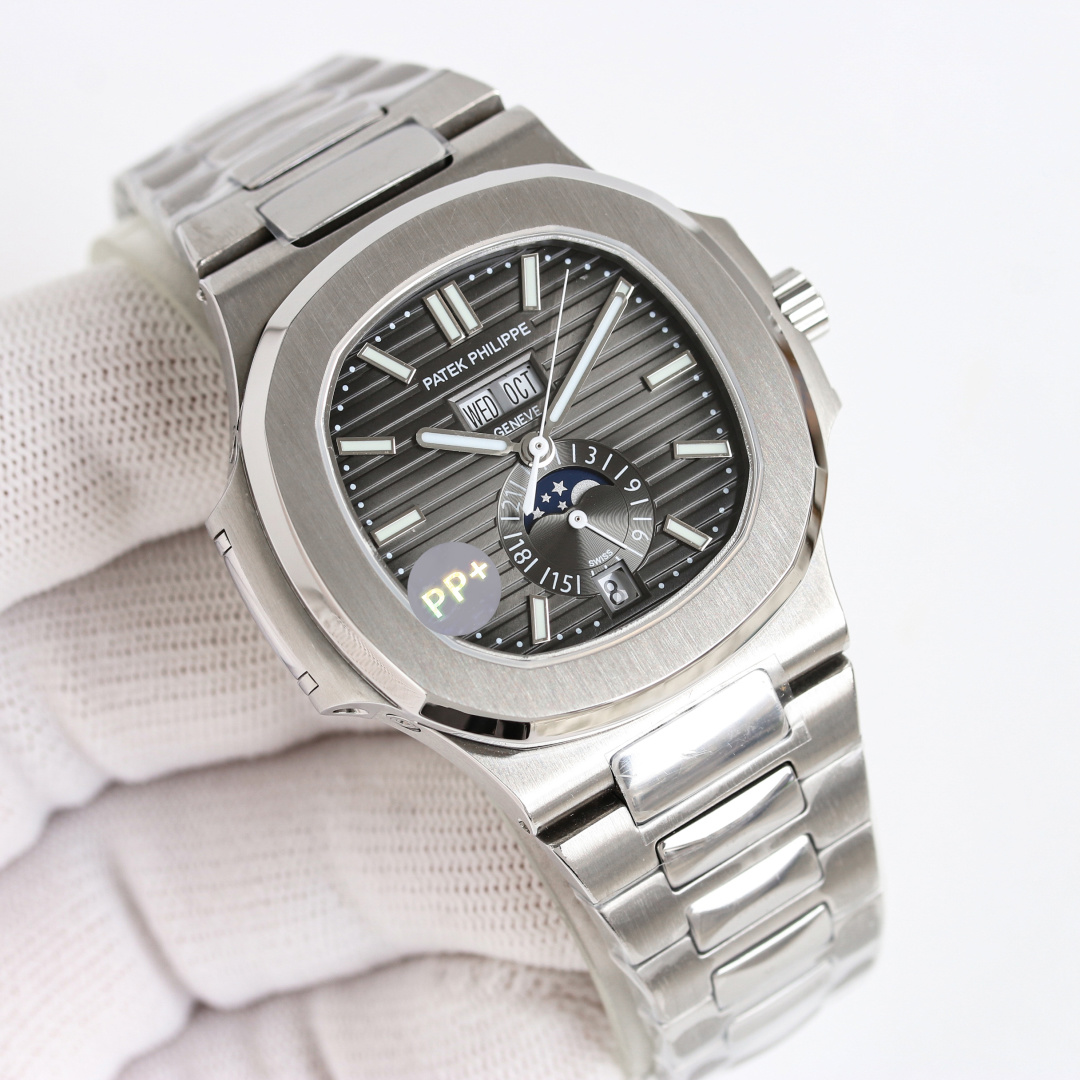 Patek Philippe Nautilus Black