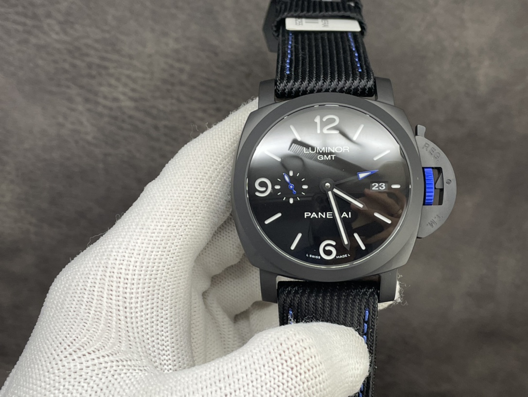 Panerai Blue VS