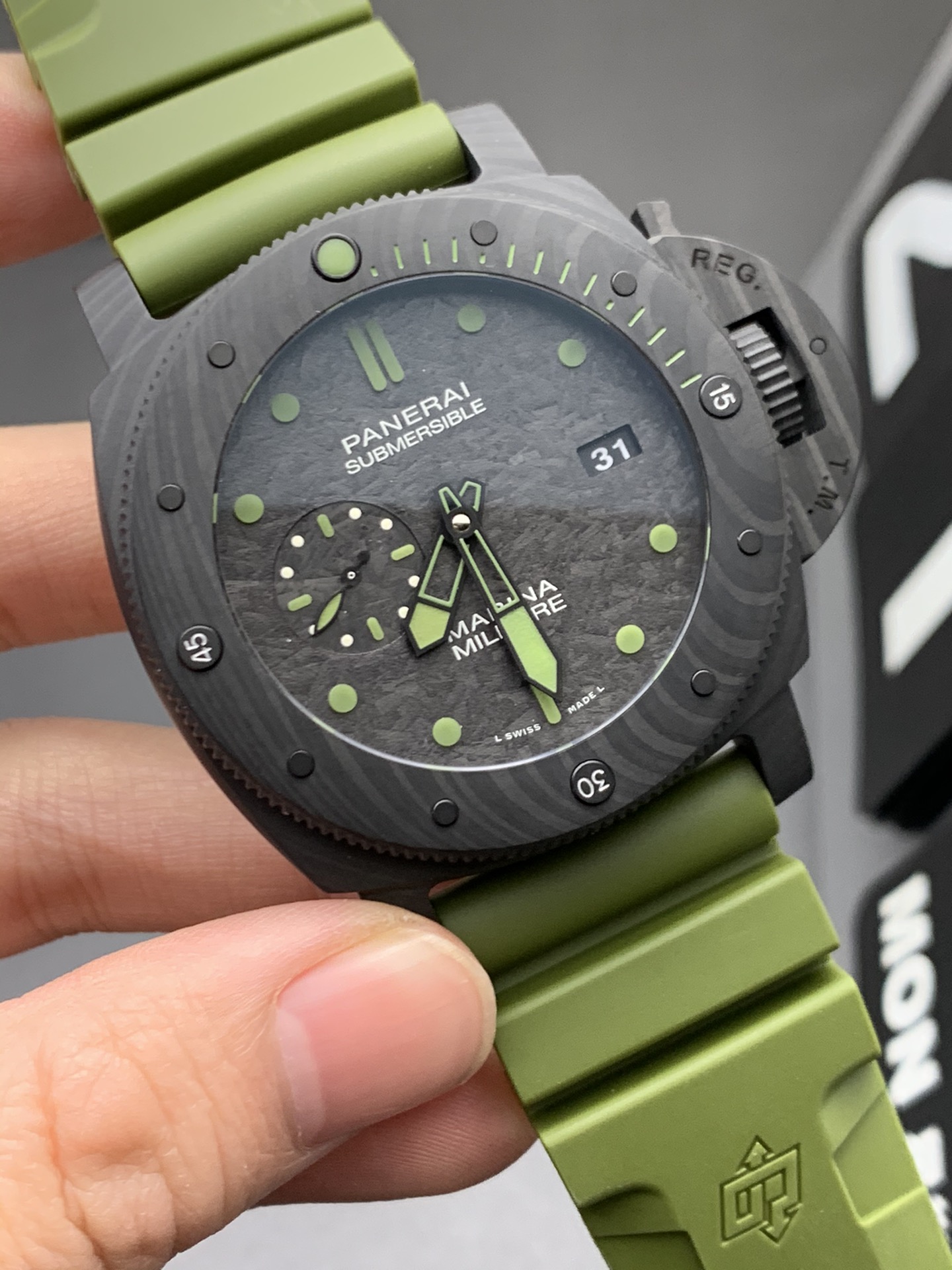 Panerai VS Watch 8008