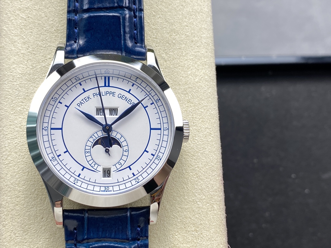 Patek Philippe Blue 5205G 38.5mm