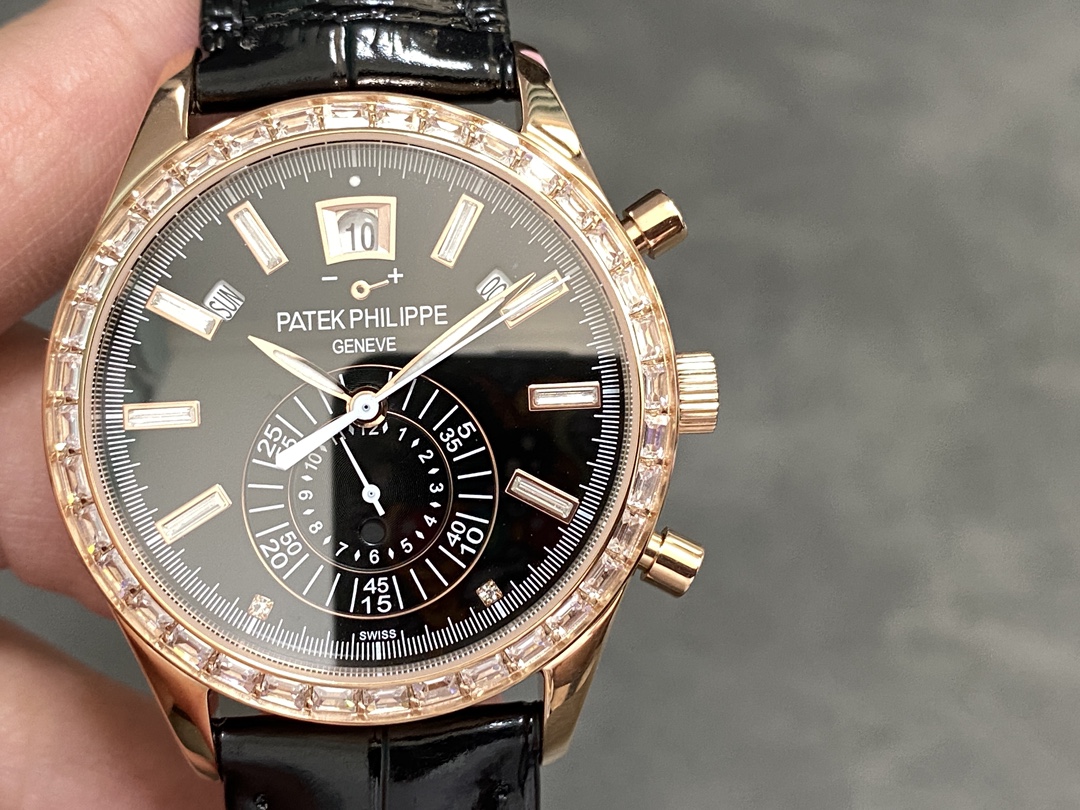 Patek Philippe Nautilus 5905R-010 TW